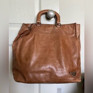 Prada Vitello Shine Shopper Tote